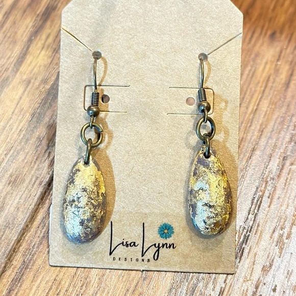 Rustic Brown Earrings - Picture 1 of 3